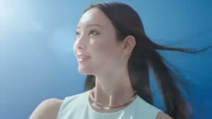 イブ CMのシーン5（00:06）