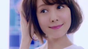 VO5 CMのシーン6（00:08）