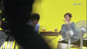 麦とホップ CMのシーン7（02:01）