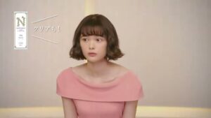 ワンデー UVモイスチャー CMのシーン2（00:53）