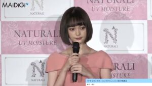 ワンデー UVモイスチャー CMのシーン6（03:54）