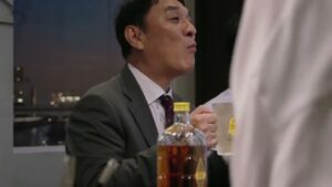 サントリー CMのシーン2（00:04）