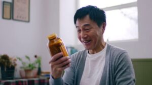 アサヒグループ食品 CMのシーン6（00:27）