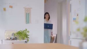 HP CMのシーン4（00:10）
