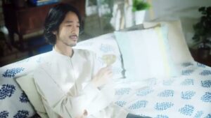 サントリー CMのシーン8（01:07）