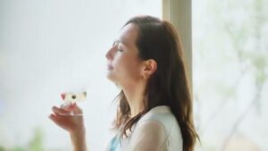 サントリー CMのシーン9（01:16）