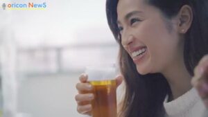 サントリー CMのシーン6（00:16）