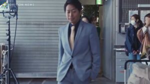 AEON CMのシーン2（00:33）
