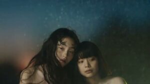 une une nana cool CMのシーン7（00:47）