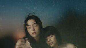 une une nana cool CMのシーン9（01:03）