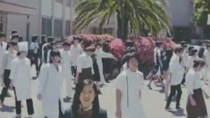 大阪青山大学 CMのシーン5（00:06）
