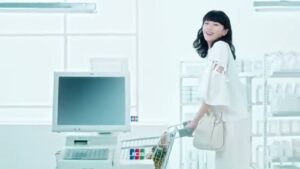 JCBデビット CMのシーン3（00:03）