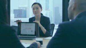 阿波銀行 CMのシーン3（00:06）
