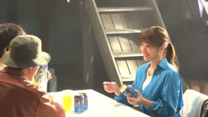 金麦 CMのシーン5（01:30）