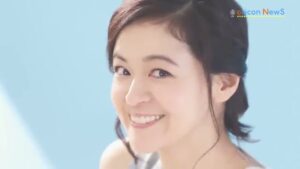 素肌しずく CMのシーン8（00:11）