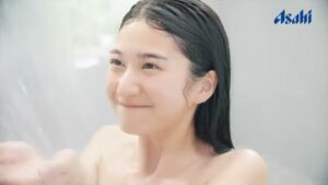 素肌しずく CMのシーン1（00:00）