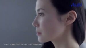 素肌しずく CMのシーン3（00:03）