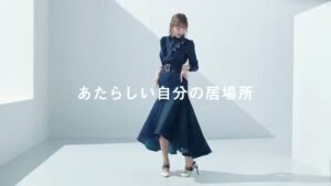 BASE CMのシーン5（00:06）