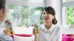 アサヒ オフ CMのシーン3（00:04）