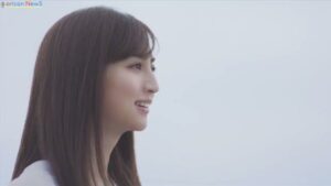 UQコミュニケーションズ CMのシーン2（00:16）