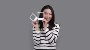 Wix CMのシーン6（00:37）
