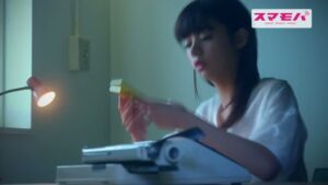 スマモバ CMのシーン2（00:04）