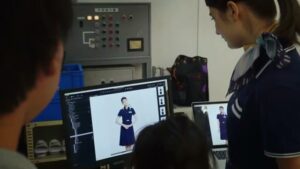 ワイモバイル CMのシーン5（00:20）