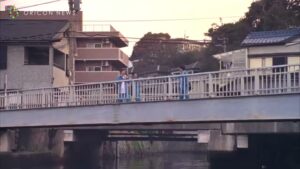 江崎グリコ CMのシーン3（00:06）