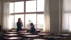 江崎グリコ CMのシーン4（00:10）