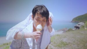 243 青い珊瑚礁 CMのシーン5（00:06）