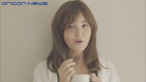 江崎グリコ CMのシーン2（00:20）