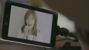 江崎グリコ CMのシーン9（02:21）