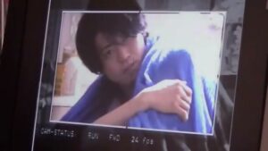 プリッツ CMのシーン8（02:20）