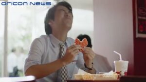 ケンタッキー CMのシーン3（00:03）