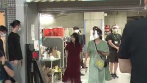 ガーナ CMのシーン1（00:15）