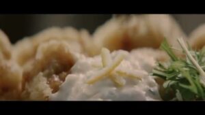 丸亀製麺 CMのシーン5（00:08）