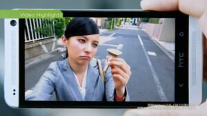 HTC CMのシーン4（00:10）