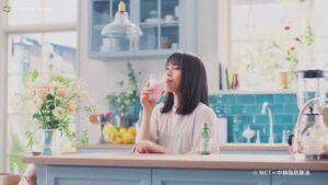 日清オイリオ CMのシーン2（00:01）