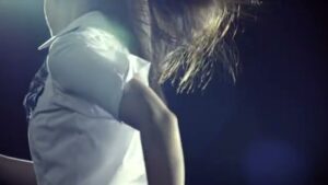エッセル スーパーカップ CMのシーン4（00:10）