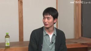 伊右衛門 CMのシーン7（18:07）