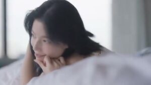 ReD（レッド） CMのシーン3（00:06）