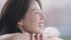 ReD（レッド） CMのシーン9（00:26）
