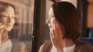 SBC湘南美容クリニック CMのシーン2（00:03）