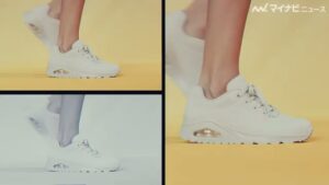 SKECHERS(スケッチャーズ) CMのシーン5（00:26）