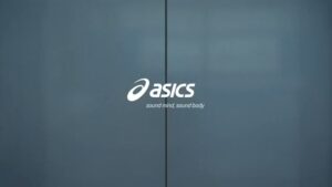 アシックス CMのシーン10（00:58）