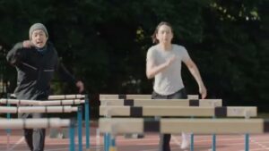 DHC CMのシーン9（00:52）