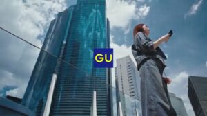 GU CMのシーン1（00:00）