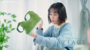 VIAGE CMのシーン10（01:12）