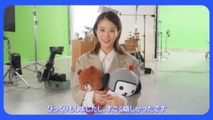 LINEヤフー CMのシーン3（00:42）