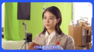 LINEヤフー CMのシーン4（01:01）